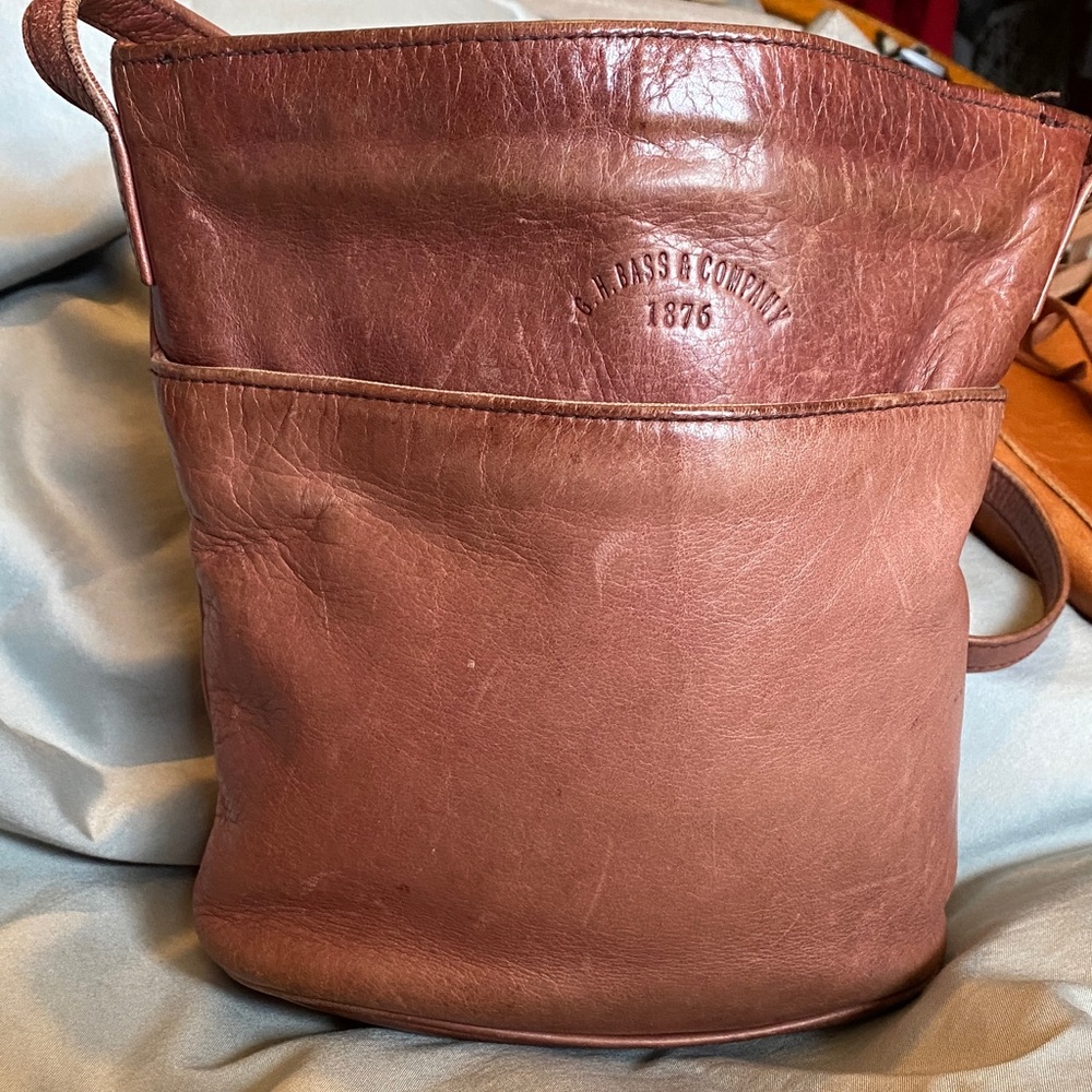 G.H. Bass & Co. Men's Brown Leather Crossbody Bag